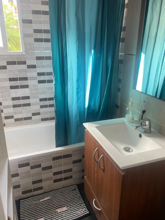 Centrico Torre Del Mar Apartment Bagian luar foto